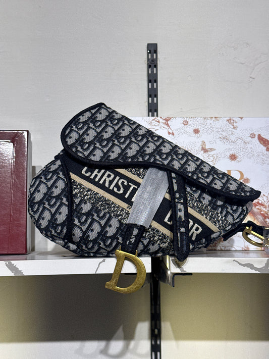 Premiuim Oblique Monogram Canvas Saddle Bag with Gold-Tone Hardware