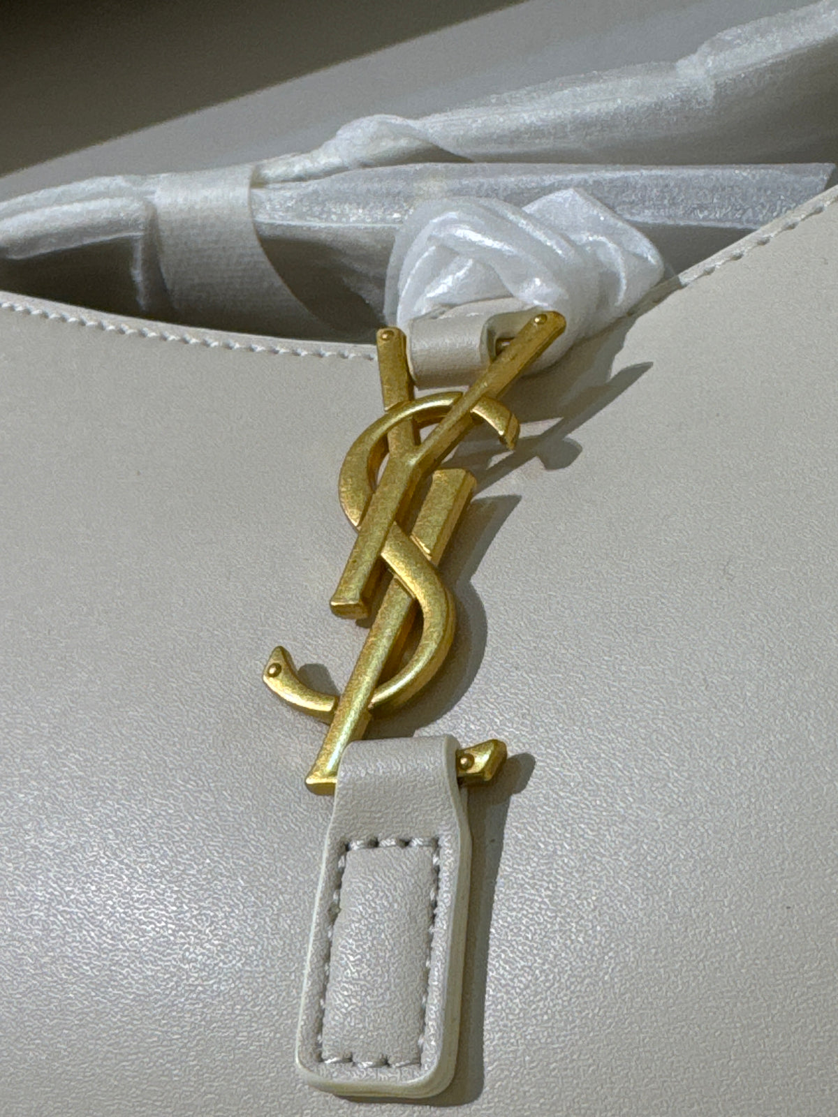 Cream White Leather Hobo Shoulder Bag with Gold-Tone Interlocking Logo Hardware