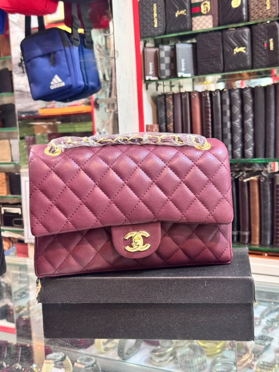 Quilted Classic Flap Shoulder Bag with Gold Chain Strap – Maroon / Burgundy